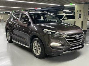 2015 China Precio Bajo para <span class=keywords><strong>Tucson</strong></span> Turbo SUV de 5 Asientos, Coches Usados con Volante a la Izquierda, Gasolina, con Personalización Interior - Product Image 3