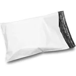 पर्यावरण-अनुकूल सफेद पॉली मेलर्स शून्य अपशिष्ट पैकेजिंग मुद्रित 100% पुनर्नवीनीकरण मेलिंग बैग उच्च गुणवत्ता के साथ हरा पॉलीमेलर