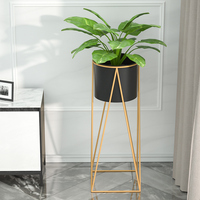 Nouveaux pots de fleurs et jardinières en métal doré pour plantes d'intérieur, grands et volumineux, vente en gros, à prix abordable, avec support