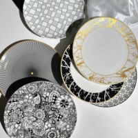 Assiettes de service en céramique de luxe noir et blanc à motif graphique, assiettes à dîner en porcelaine à motif géométrique Mandala, personnalisation acceptée