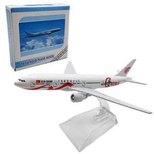 ราคาขายส่ง ชุดของขวัญสำหรับเด็ก เครื่องบินจำลอง <span class=keywords><strong>B777</strong></span> สเกล 1:<span class=keywords><strong>400</strong></span> ขนาด 16 ซม. วัสดุไดแคสต์ สำหรับขาย - Product Image 3