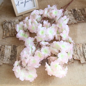 Design di vendita caldo fiori di ciliegio artificiali e rami di fiori di pera fiori artificiali di seta da sposa - Product Image 6