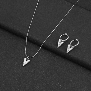 Nuova struttura semplice e fresca a forma di <span class=keywords><strong>cuore</strong></span> con collana con pendente a <span class=keywords><strong>cuore</strong></span> frontale da donna - Product Image 5