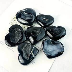 Precio al por mayor: <span class=keywords><strong>Piedras</strong></span> curativas de moda pulidas de cristal, tamaño libre, forma de corazón de ágata drusa negra para el poder. - Product Image 3