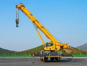 Crane Hidrolik Mobile 70 Ton untuk Medan Berat XCR70_Y Mesin Pengangkat Truk Crane Mobile Crane untuk Dijual - Product Image 4