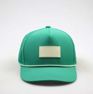 Casquette de baseball en toile à 5 panneaux personnalisée de haute qualité, logo en patch en caoutchouc, imperméable, découpe au laser, design perforé, trous percés, chapeau de golf - Product Image 1