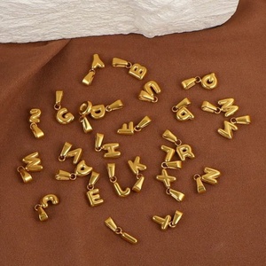 Colgante de letras de burbuja de acero inoxidable chapado en oro personalizado, joyería de moda para mujer, letras iniciales de globo, pequeños dijes - Product Image 5