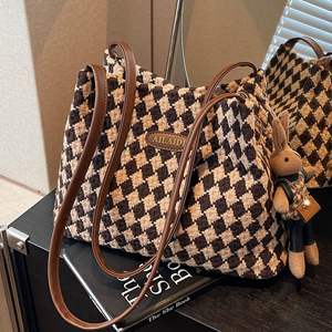 Sac à bandoulière à carreaux noir et blanc, design classique, sac à main à la mode pour femme - Product Image 5