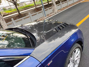 ชุดแต่งสไตล์คาร์บอนแบล็คสำหรับ Audi A4S4 พร้อมฝากระโปรงหน้า กันชน และกระจกที่ได้รับการปรับปรุงเพื่อเพิ่มความโดดเด่นภายนอก - Product Image 6