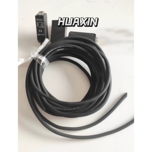 โฟโตอิเล็กทริคเซนเซอร์คุณภาพดีของแท้จาก Keyence รุ่น PZ-M61P PZ-V/M ซีรีส์ พร้อมแอมพลิฟายเออร์ในตัว มีสินค้าในสต็อก - Product Image 1