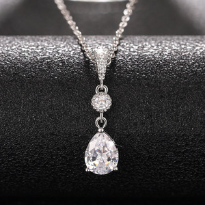 Set di Gioielli a Goccia d'Acqua per Donne, Collana e Orecchini, Regalo per Matrimonio - Product Image 1