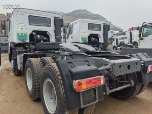 Used SINOTRUCK HOWO 371 Tractor Truck 6X4 Diesel Manual Transmission 371HP Euro 3 Left Steering Truck Head Logistics Transport - Product Image 5