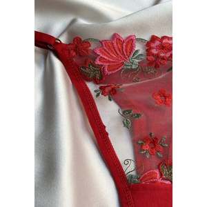 Camisón Rojo de Tul con Detalles Florales, Conjunto Elegante de Sujetador y Braguita - Product Image 2