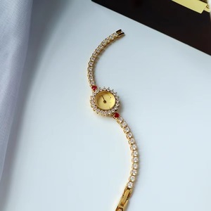 Antique-style Carved Light-luxury Exquisite Hollow-out Diamond-inlaid Brass Case Acrylic Band Small Dial <b>Bracelet</b>-style - Product Image 2