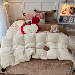 Ensemble de literie pour lit king-size en coton de dessin animé de haute qualité sur mesure en gros - Housse de couette en fibre de lait douce, drap et taie d'oreiller - Product Image 4