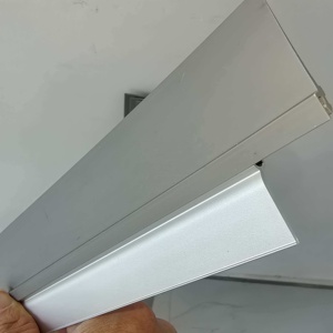Joint <span class=keywords><strong>de</strong></span> <span class=keywords><strong>porte</strong></span> en alliage <span class=keywords><strong>aluminium</strong></span>-zinc avec <span class=keywords><strong>bas</strong></span> <span class=keywords><strong>de</strong></span> <span class=keywords><strong>porte</strong></span> en caoutchouc vinyle, design moderne et durable pour cuisine et salon - Product Image 6