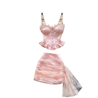 Ensemble deux pièces pour femmes, style coquette d'été, camisole à bretelles spaghetti en dentelle à volants, jupe mini taille haute