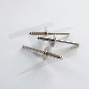 Remache ciego de acero inoxidable (4.8x12mm) con brida grande (16mm), rango de agarre del remache (6.0-8.0mm) - Product Image 6