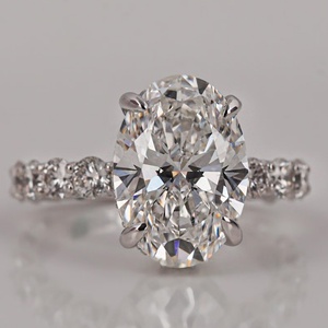 Anillos de Joyería con Diamantes Cultivados en Laboratorio, Corte Ovalado, CVD HPHT, Oro Sólido de 10k y 14k, Personalizados para Mujeres y Hombres, Anillos de Compromiso con Certificación IGI - Product Image 1
