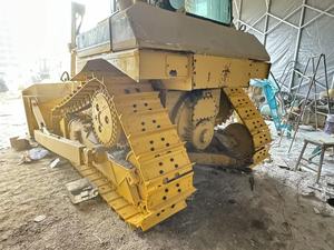 รถดันดินแคตเตอร์พิลลาร์ D6R สีเดิม ผลิตในญี่ปุ่น มือสอง รถดันดินแคท D6R รถดันดินแคตเตอร์พิลลาร์ D6R มือสอง สีเหลือง - Product Image 4