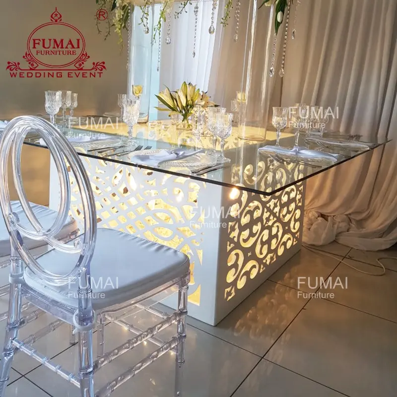 Mesa de comedor de banquete moderna, base de madera, luminosa, con tapa de cristal