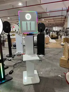 Stand Foto Cermin Ajaib 15,6 Zoll Flight case Spiegel Foto kabine Touchscreen Spiegel Foto kabine Selfie Magie LED Licht rahmen