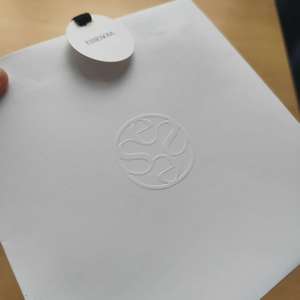 Essenova Luxury White Paper <b>Bag</b> With Embossed Logo Ribbon Handle Recyclable Cosmetic Packaging - Product Image 3