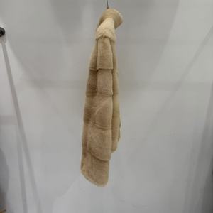 Date Canade Pastel <span class=keywords><strong>Beige</strong></span> Importé Fourrure De Vison Style <span class=keywords><strong>Court</strong></span> Horizontal Fourrure De Vison Manteau Femmes - Product Image 3