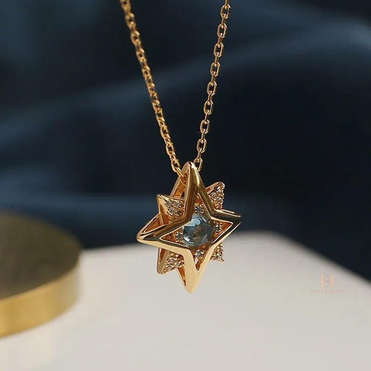 Mulheres Estrela Pingente Colar Oco Design Incrustado Zircão Pedra Natural North Star Fine Jewelry Colares para Presentes de Férias