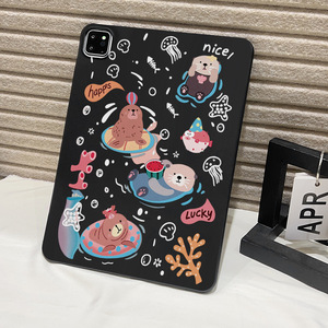 Étui souple pour tablette style Ins, motif mignon de loutre noire, housse de protection fine pour iPad 11, Xiaomi, Samsung – Fournisseur d'usine - Product Image 5