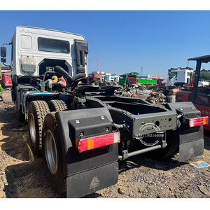 Camión Tractor de Transporte con Semirremolque SINOTRUK HOWO 400 6x4, Motor Diésel 8x4 380hp, Sinotruk HOWO 400hp, Volante a la Izquierda - Product Image 1