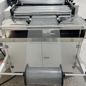 <span class=keywords><strong>Machine</strong></span> automatique de découpe, de roulage et de soudage de mailles 420 mm pour ligne de production de filtres à air de camions poids lourds - Product Image 4