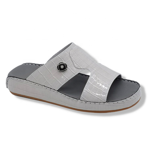 Sandalias de cuero Pu Fabricante profesional Hombres Zapatillas Sandalias árabes al por mayor - Product Image 2