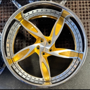Rines de Auto Forjados de 2 Piezas Personalizados Hunt, <span class=keywords><strong>22</strong></span>, 24, 26 Pulgadas, Borde Pulido, Plato Profundo, Ruedas de Aluminio para Chevy Dodge - Product Image 1