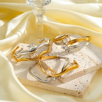 Bracelets ouverts en acier inoxydable plaqué or 14 carats, texturés ondulés abstraits, avec zircone cubique, délicats, minimalistes et personnalisables