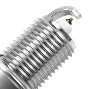 Bujías NGK Directas de Fábrica, Tecnología Líder en la Industria, Componentes de Encendido Automotriz, Fabricación Avanzada para un Rendimiento Superior - Product Image 6