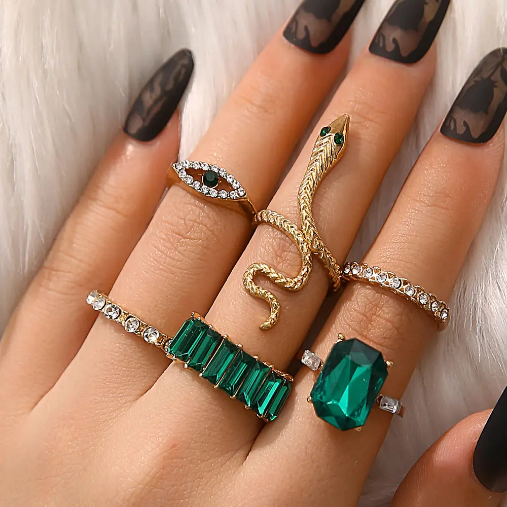 6 Pieces New Fashion Gold Plated Rhinestone Green Acrylic Gemstone Snake Knuckle Ring Set for Women