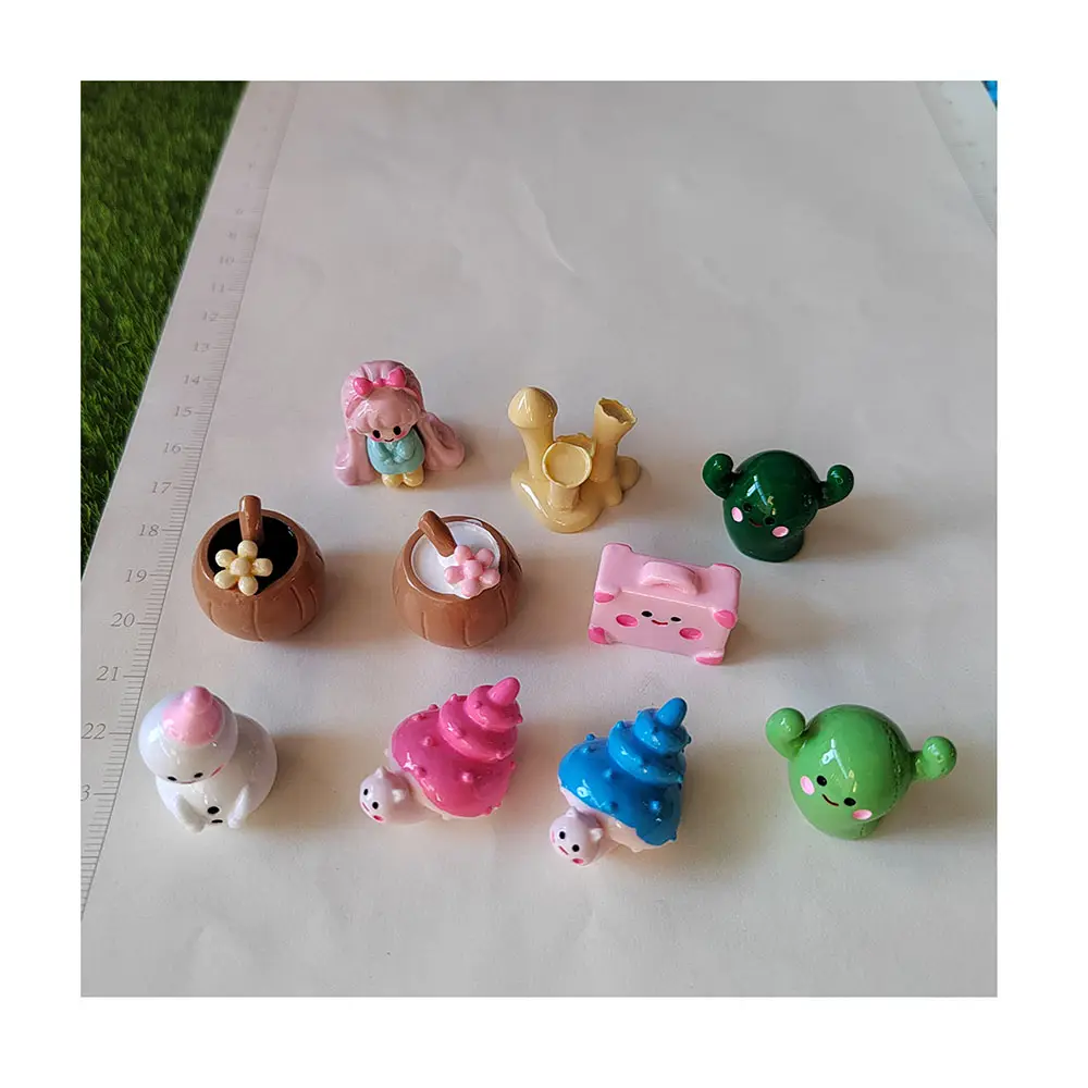 100 Uds Mini resina de dibujos animados 3D Animal niñas muñeco de nieve Honeypot figuritas adornos casa de muñecas hadas jardín paisaje decoraciones