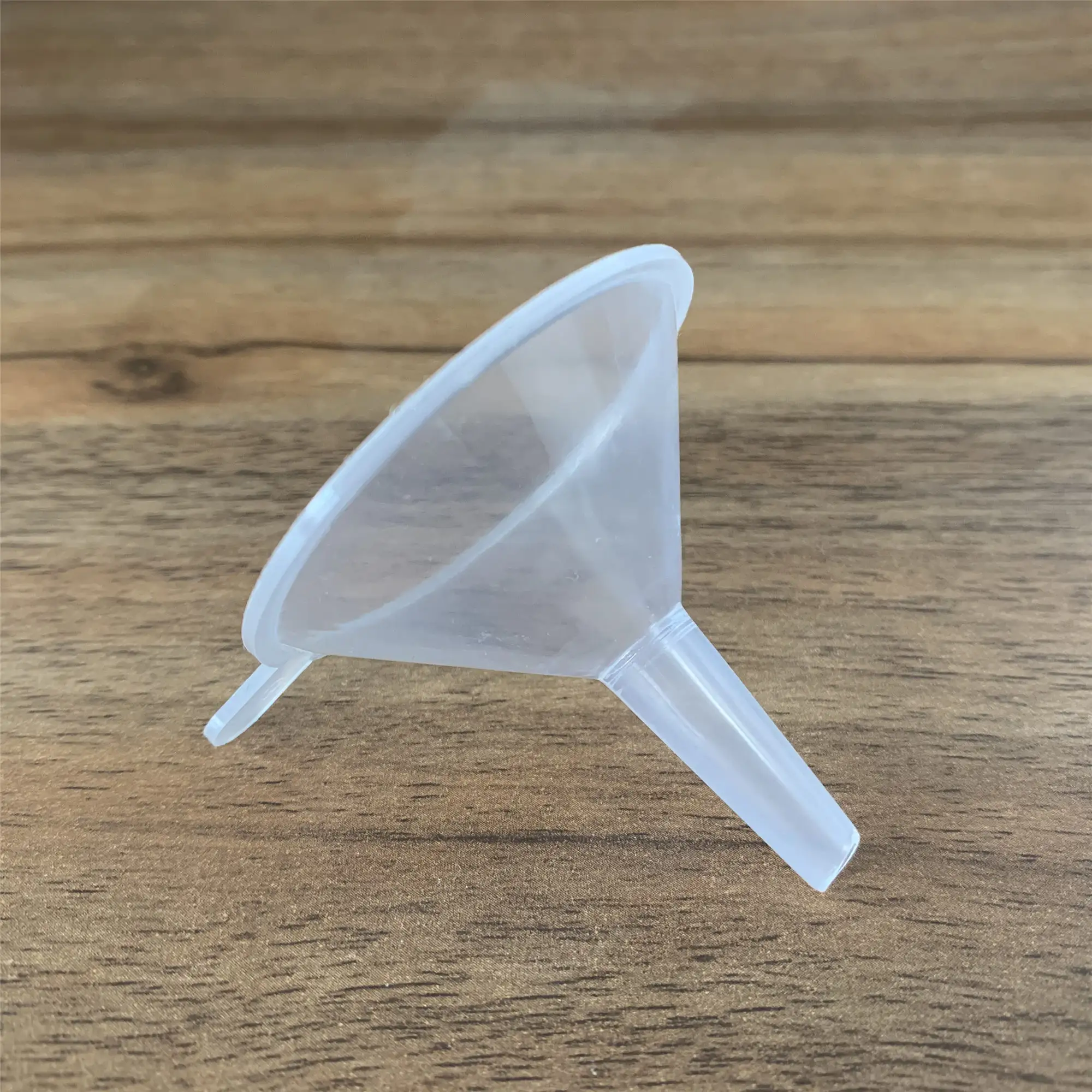 PP Plastic mini perfume dispensing funnel