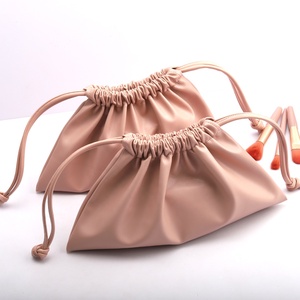 Bolsa de Cosméticos de Viaje de Cuero PU Rosa de Alta Calidad, Bolsa de Maquillaje de Cuero Sólido Impermeable de Lujo - Product Image 6