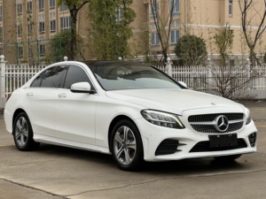 Vente flash 2019 Mer-Benz Classe <span class=keywords><strong>C</strong></span> restylée <span class=keywords><strong>C</strong></span> 260 L Sport Transmission automatique Sièges en cuir <span class=keywords><strong>Prix</strong></span> bas Voiture d'<span class=keywords><strong>occasion</strong></span> de luxe - Product Image 3
