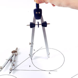 Compasso da Disegno FOSKA in Metallo, Facile da Regolare, Set Matematico di Precisione per Studenti, Materiale Scolastico con Custodia in Plastica - Product Image 3