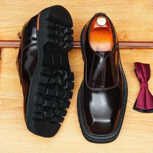 Chaussures habillées pour hommes de style italien, chaussures Oxford en cuir formelles à lacets, fabriquées à la main, chaussures habillées décontractées pour affaires - Product Image 3