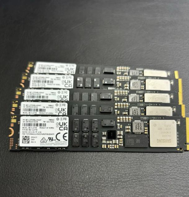 Sam Sung PM9A3 MZ1L23T8HBLA-00A07 3.84TB NVMe M.2 22110 PCIe 4.0 X4 Internal SSD Enterprise Data Center Storage