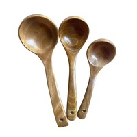 2025 vente en gros écologique 5 pièces ensembles d'outils de cuisson en bois tourneur à fente et accessoires de cuillère qui fuit
