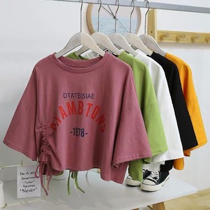 Camiseta corta de mujer al por mayor con diseño único de cordón y estampado de letras, camisetas de manga corta con estilo. - Product Image 2