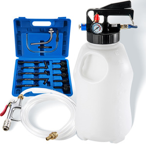Dispensador de Combustible Neumático de 10L con Pulverizador para Juego de Herramientas de Reparación de Automóviles - Product Image 4