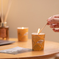 Coffret Cadeau de Bougies Parfumées d'Ambiance et Diffuseur à Bâtonnets d'Huiles Essentielles pour Chambres d'Hôtel - Désodorisant d'Intérieur 15-30 Jours