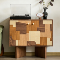 Buffet en bois massif de style mid-century, meuble de rangement intégré artistique et original, à poser au mur, pour salon