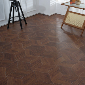 Parquet SPC con Capa de Desgaste de 0.15mm, Compuesto de Piedra y Plástico, Aspecto de Mármol, Logotipo Personalizado ODM, Acabado de Alto Brillo, Parquet SPC para Interiores de Hotel - Product Image 2
